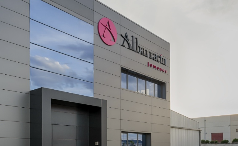 Grupo Fuertes enters ham processing sector with Jamones Albarracín deal