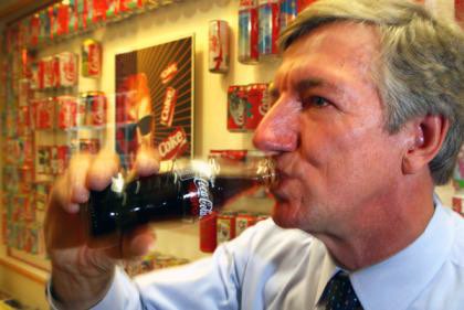 Coca-Cola Amatil boss gets AU$7.8m pay packet
