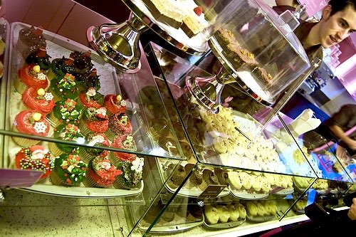 Hummingbird Bakery sells a million cupcakes in a year