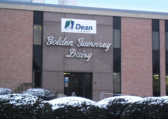 Dean Foods seeks buyer for Waukesha plant