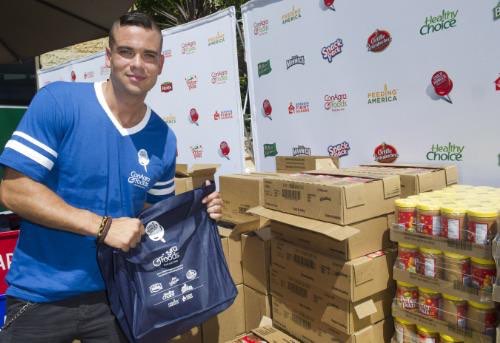 Mark Salling and ConAgra Foods fight child hunger in the US