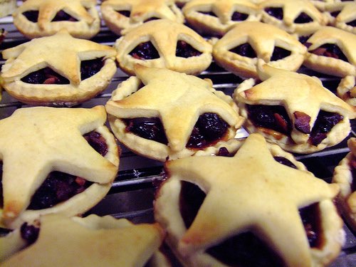 Mince pies already on Tesco's shelves in Britain