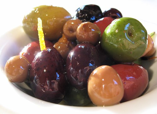 Olives withdrawn in new botulism case
