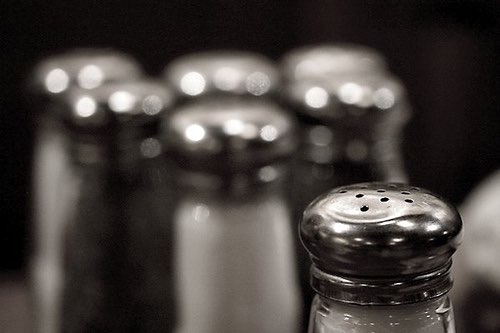 Australian government wants less salt in products by 2015