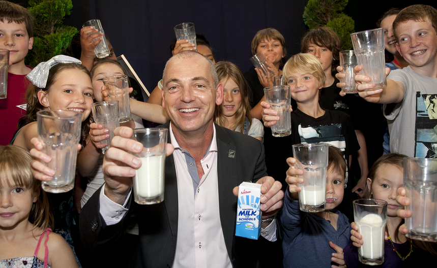 Hands up in Northland for Fonterra Milk for Schools