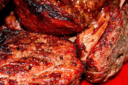 Red meat 'substantially' raises risk of cancer, says study