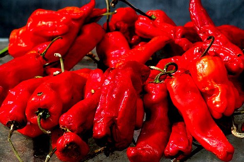 Hot sauce ingredient reduces belly fat, says study