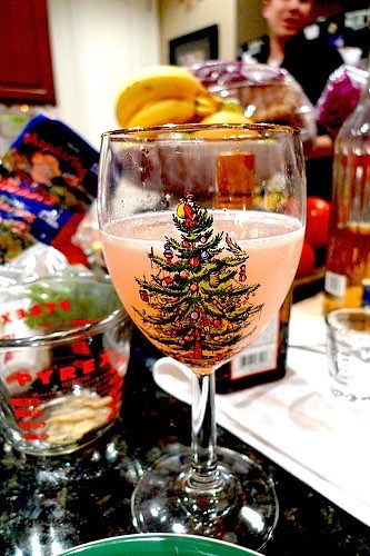 Brits try to avoid excessive festive drinking, says Drinkaware