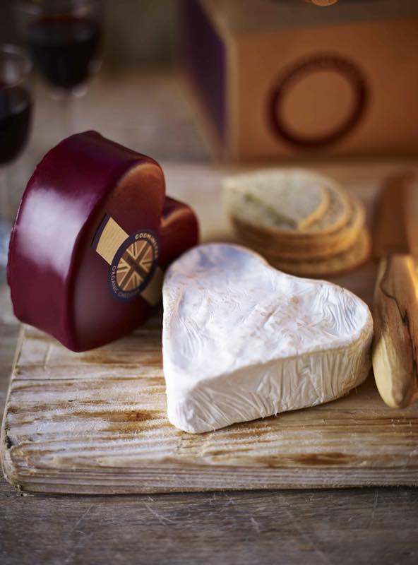 Godminster launches Heart to Heart gift set with Organic Heart Brie