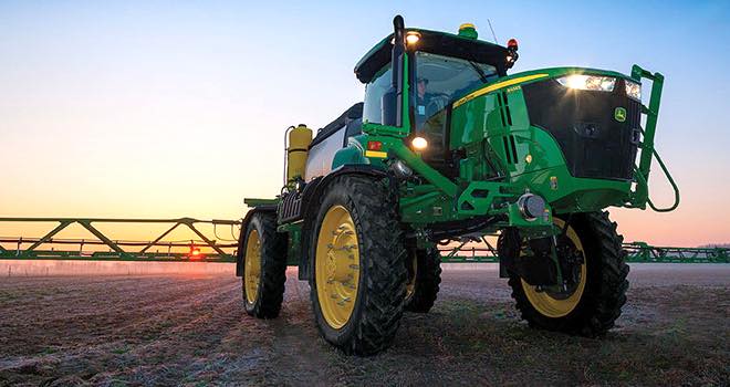 John Deere introduces R4045 Sprayer for large farms
