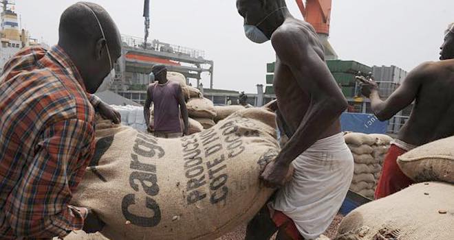 Cocoa industry donates $600K to Ebola prevention
