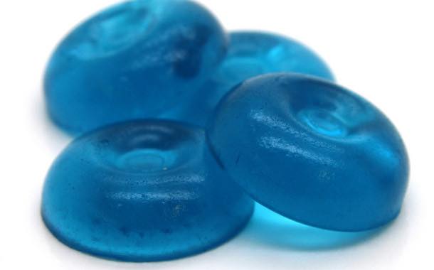 Sensient develops technology for extracting compliant spirulina blue