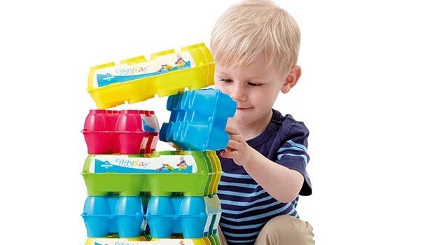 Eggs-box 360? New egg cartons can be transformed into children's toy