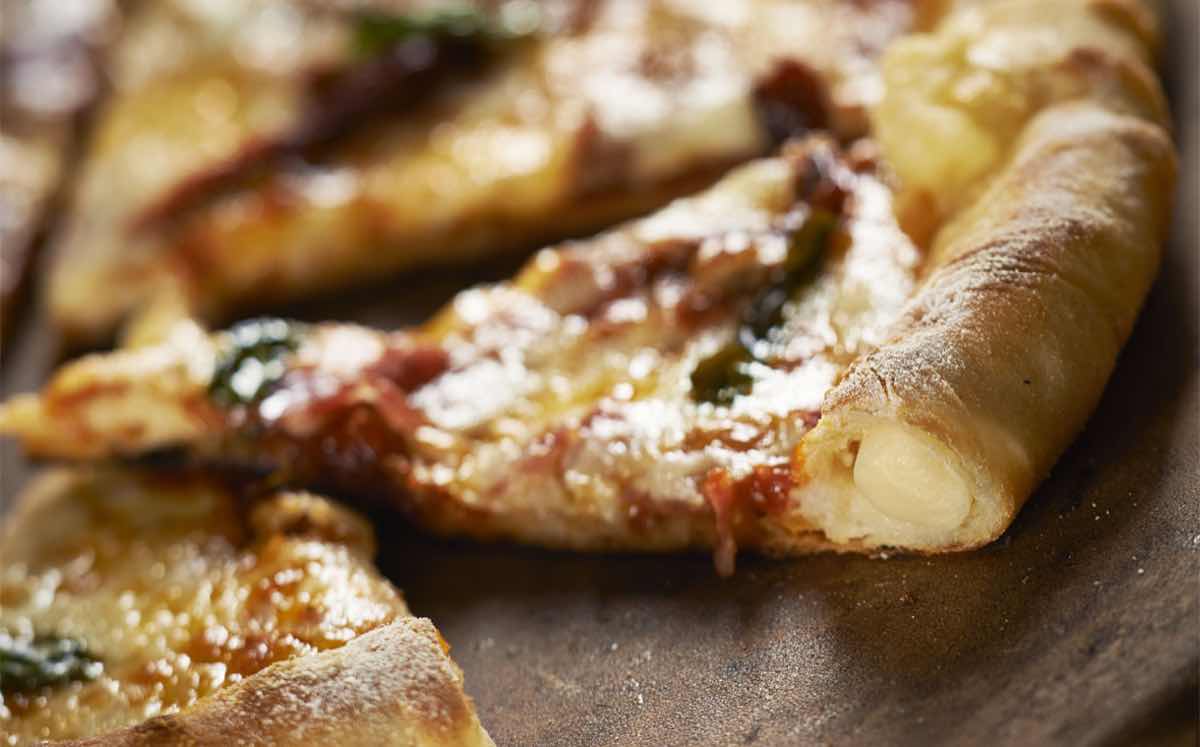 Ornua develops new 'low-melt' cheese ropes for pizza crusts