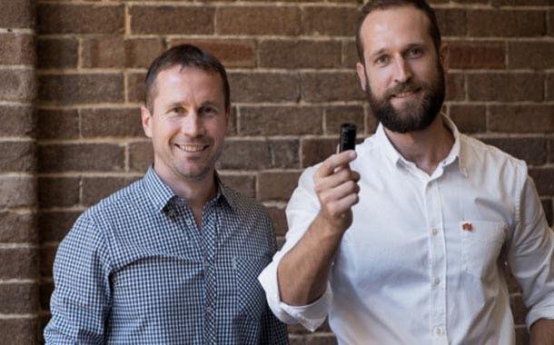 Screw cap innovation removes wine preservatives at the push of a button
