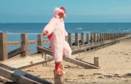 New sensory ad campaign warns consumers of uncooked chicken