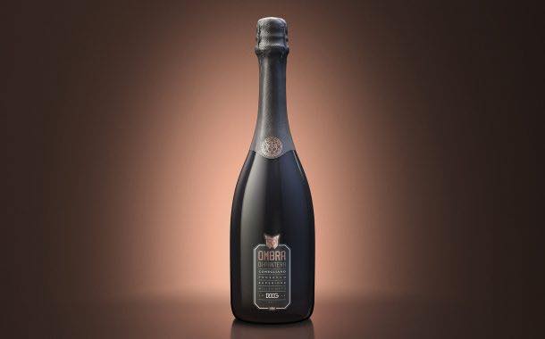 Premium prosecco with typical Italian style targets British men