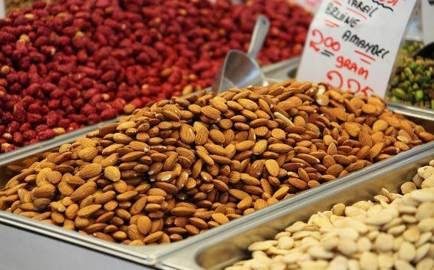 Eating more nuts could lead to reduced weight gain – study