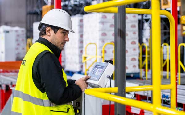 AB InBev opens ‘robo-warehouse’ in Wales to reduce carbon impact