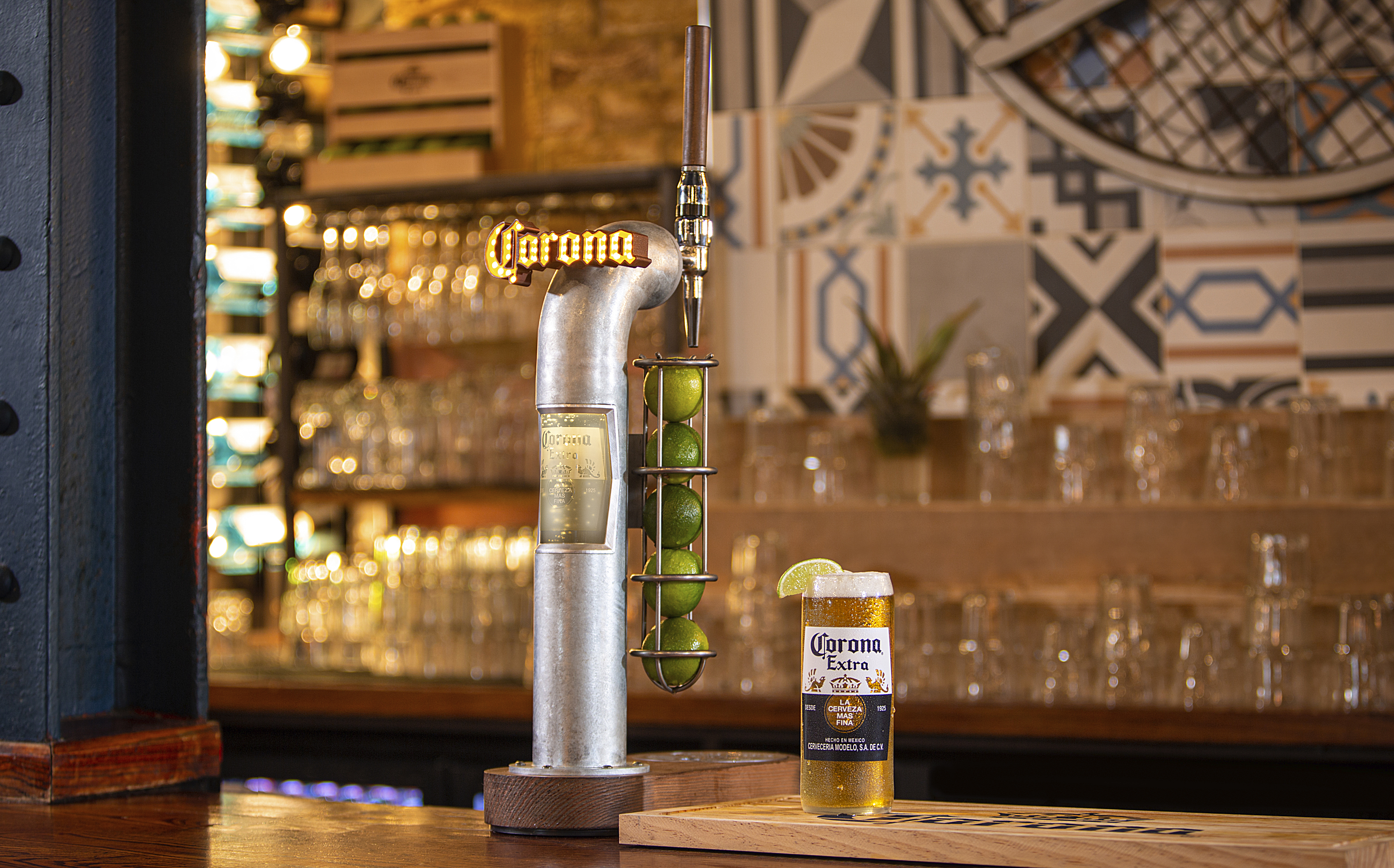 Corona launches draught format in UK pubs and bars